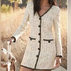 NWT Palatine Dress in White & Black
VERONICA BEARD Size 8 Old Money WAG Fashion